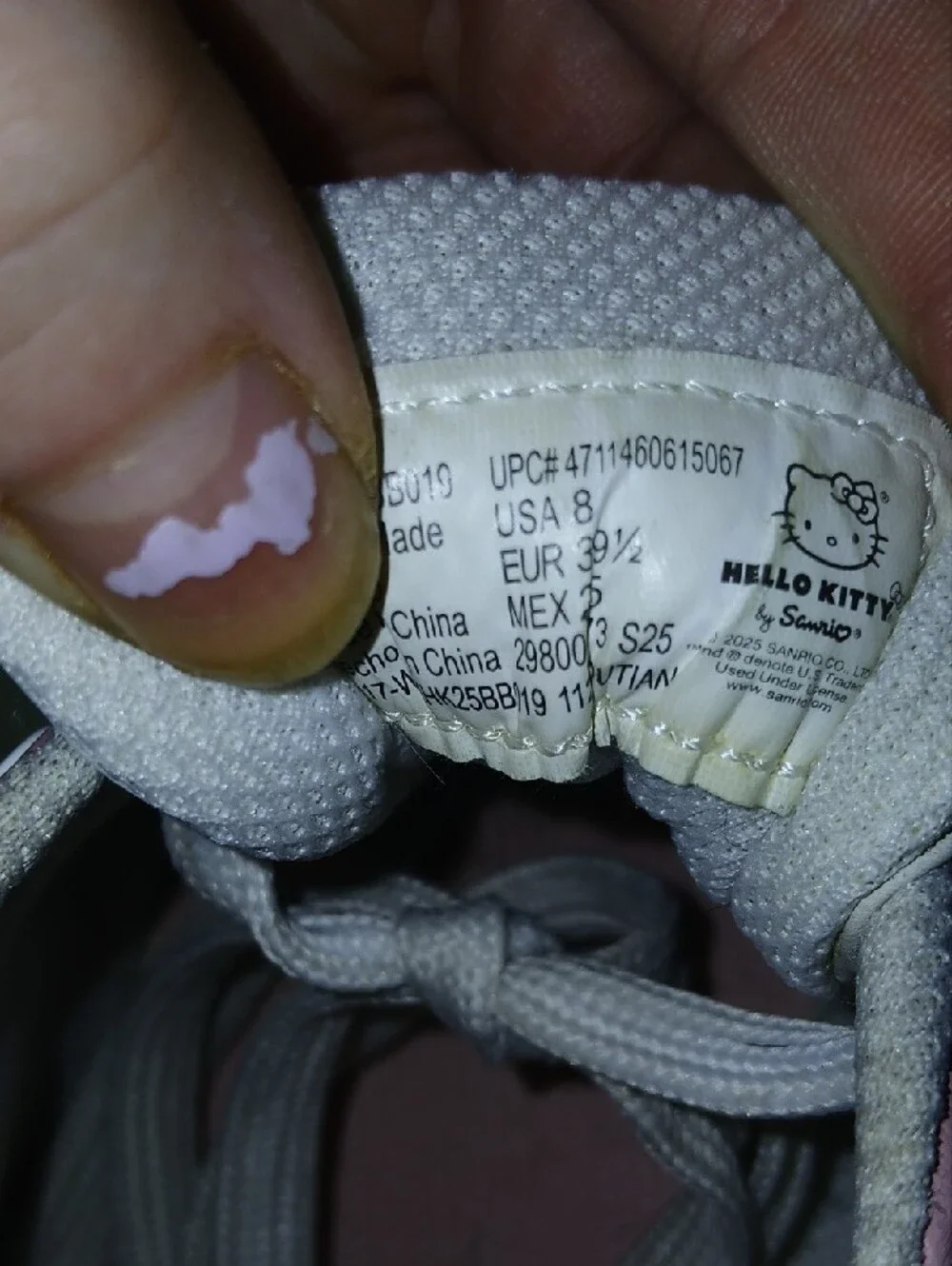 Womens Pink & Purple Hello Kitty Low Top Sneakers Sz: 8